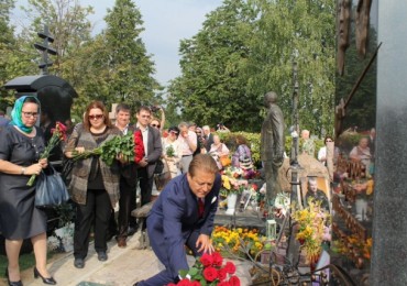 Он был ни на кого не похожим