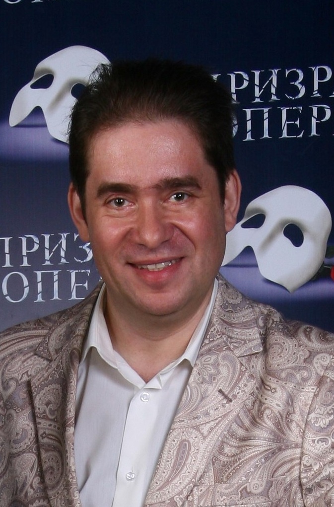 Леонид Бомштейн